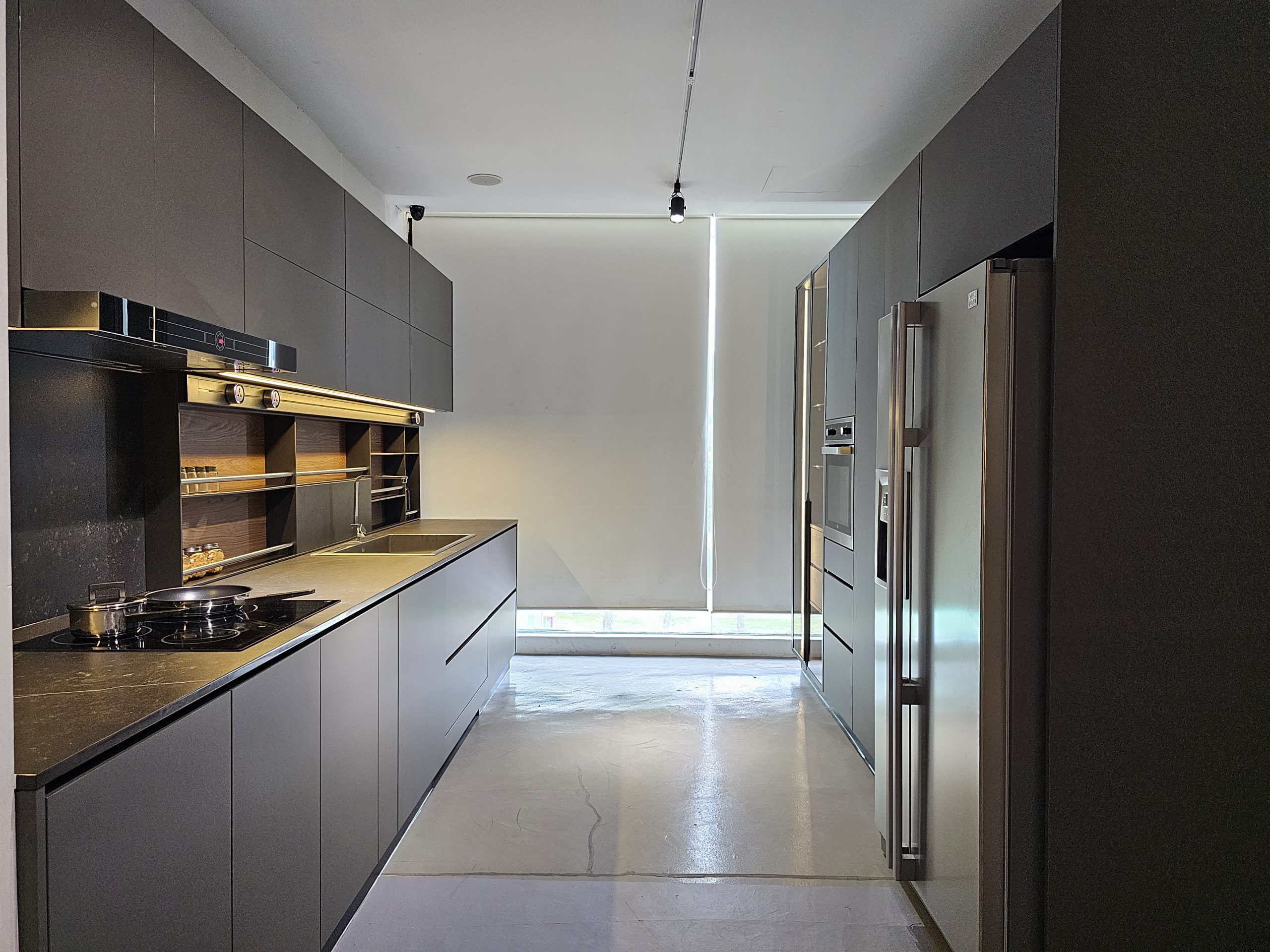 Ecubespace JB showroom